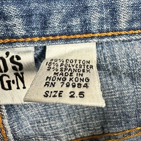 EUC CHICO’s Women’s Relax Fit Blue Jeans - Size 2 = Size 12 - Picture 4 of 8